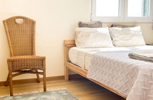 Sao Joao das Lampas House | Ocean view room in a shared house