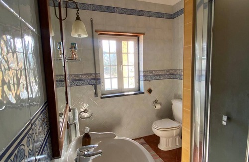 Sao Joao das Lampas House | Ocean view room in a shared house