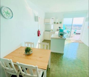 Patio Apartment | Ocean View Skyline Apartment ‚Hakuna Matata‘