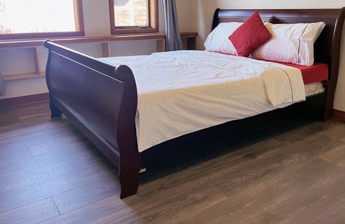 Gibsons Bed & Breakfast | Ocean View Sunshine Coast Affordable 1 Bedroom Suite