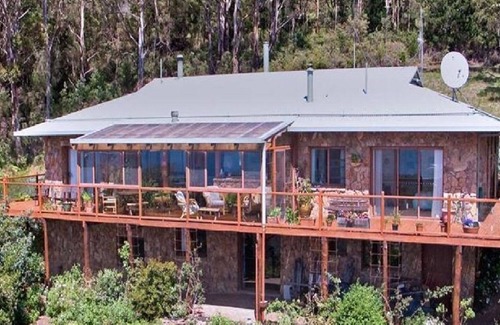 Kronkup House | Ocean View Torbay Hill Holiday Home