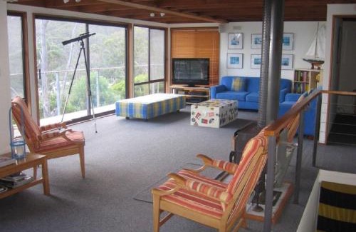 Separation Creek House | Ocean View with Views Galore
