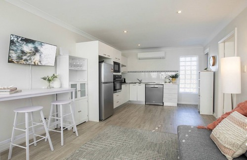 Terrigal House | Ocean views and an easy walk to Terrigal, beach, boutique shops and eateries