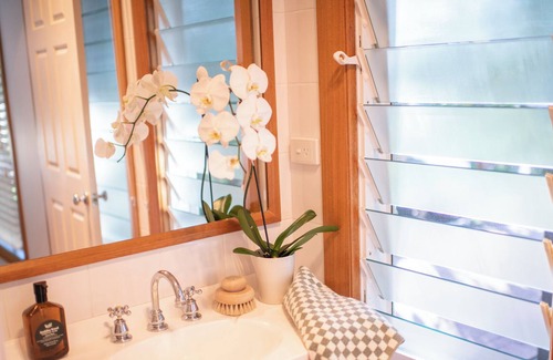 Blueys Beach House | Ocean Views and Backyard Bliss
