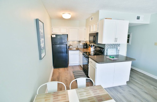 Duck Condo | Ocean Views and Steps to the Beach from lovely 1BR/2BA Condo in Duck