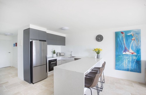 Miami Apartment | Ocean Views at Sandrift on Nobby Beach