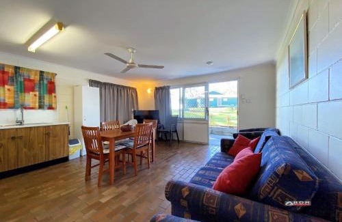 Traviston Apartment | Ocean Views