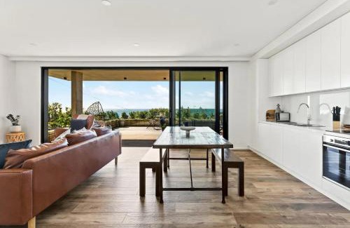 Collaroy Beach House | Ocean Views, Deck and Parking at Beach Apartment