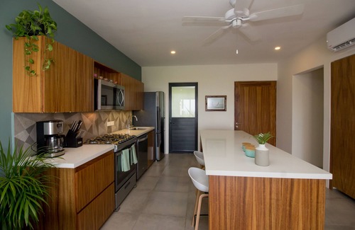 P Chahue Condo | Ocean Views with Rooftop Terrace & Private Plunge Pool