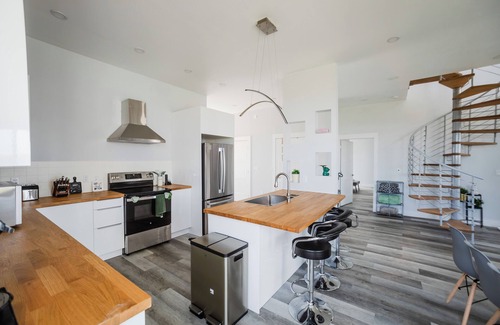 Port Howe House | Ocean Villa for full relaxation