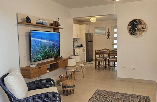 Vilomar Apartment | Ocean Villa - Renovated Condo by the Beach!
