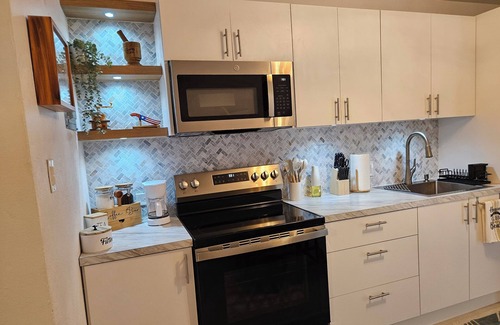 Vilomar Apartment | Ocean Villa - Renovated Condo by the Beach!