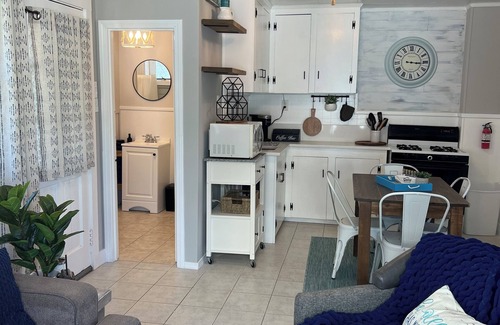 Salisbury Beach Apartment | Ocean wave, Salisbury Beach, Melo's Beach House rentals