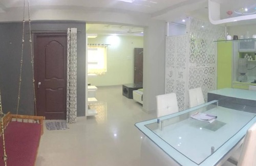 Hyderabad Apartment | Ocean Waves Mom's Guest House