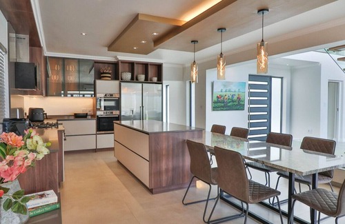 Westcliff Villa | Ocean Whisper Villa - near Westcliff coastal paths