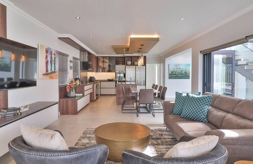 Westcliff Villa | Ocean Whisper Villa - near Westcliff coastal paths