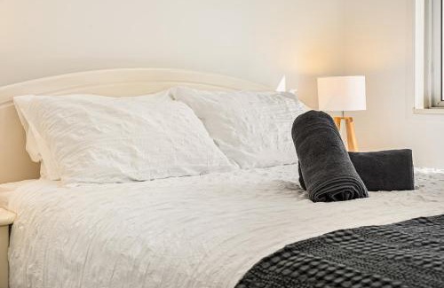 Tugun Apartment | Ocean Whispers - Absolute beach front apartment