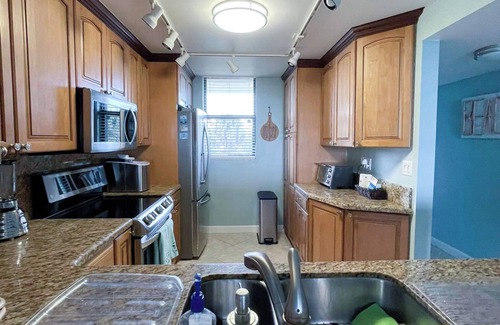 Hutchinson Island South Condo | Oceanfront 2-bedroom condo in Jensen Beach with WiFi, fitness room, cable, AC