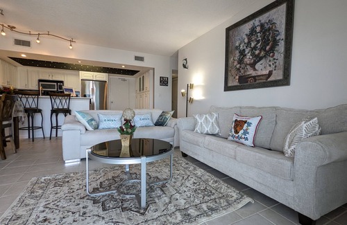 Tropic Condo | Oceanfront 2BR with Breathtaking Views next to Patrick SFB, Satellite Beach