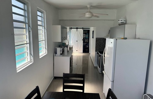Islote House | OCEANFRONT 3-bedroom private with WiFi and AC in Cueva del Indio Arecibo