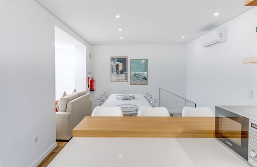 Povoa De Varzim Apartment | Oceanfront 3BR Apt 20m from calm Beach