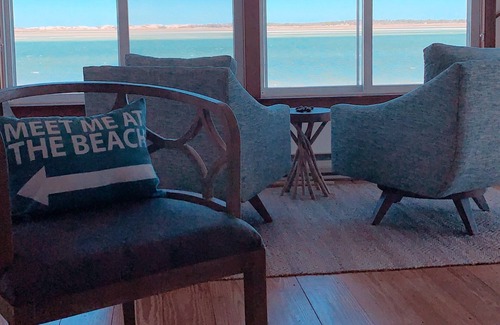 Barnstable House | OCEANFRONT! 4.2 STEPS to Shore!