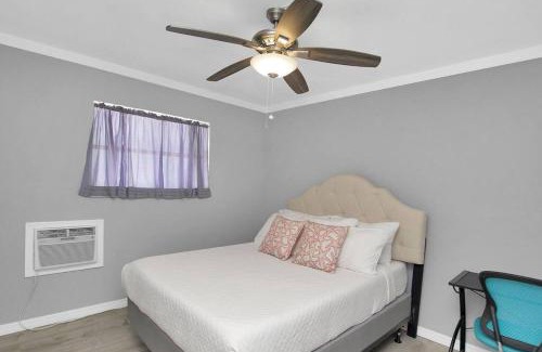 Marathon Apartment | Oceanfront 4 Bedroom Villa with Pool and Boat Dock