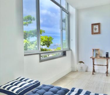 Leme Apartment | Oceanfront Avenida Atlântica
