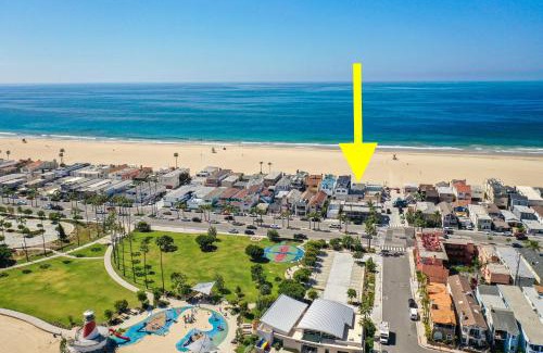 Balboa Peninsula House | Oceanfront Back Home with View of the Sea