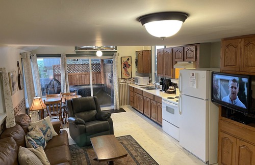 Regional District of Nanaimo Cabin | Oceanfront Beachcroft Cabin