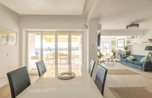 Oeiras Apartment | OceanFront & Big Terrace Private Condo