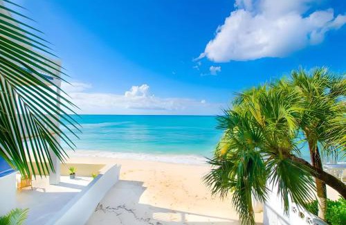 Nassau House | Oceanfront Bungalow Cable Beach 2 Bedroom