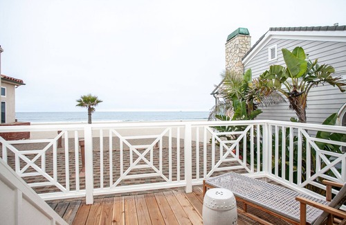 Santa Ana Heights House | Oceanfront.Classic.Stylish single family beach house. No crazy boardwalk.