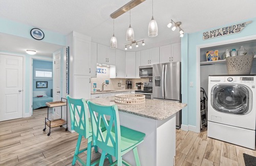 Cocoa Beach Condo | Oceanfront Complex | Heated Pool/Tennis | Grnd FL