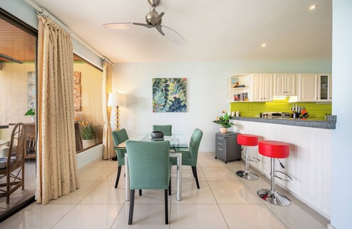 Playa Flamingo Condo | Oceanfront Condo with Pool & Stunning Views