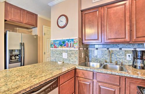 North Beach Apartment | Oceanfront Corpus Christi Condo with Pool!