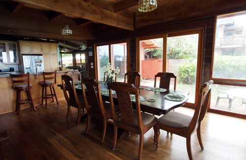 Waimanalo House | Oceanfront Gem! Steps to Award-Winning Waimanalo Beach – Private Home + Cottage