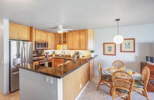 Kapaa Condo | Oceanfront home with shared pool, hot tub, spacious private lanai, & WiFi