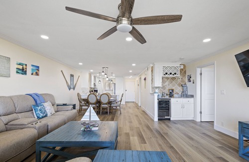 Cocoa Beach Condo | Oceanfront - HUGE balcony - Private Beach Access!