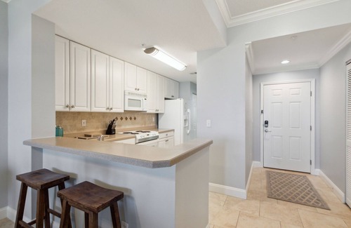 Amelia City Condo | Oceanfront | Large Covered Balcony | Second Floor Ocean Place | Walk to the Ritz Carlton