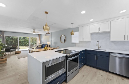 Satellite Beach Condo | Oceanfront Luxury – Ground-Floor Condo Just Steps to the Beach & Pool! 🌴