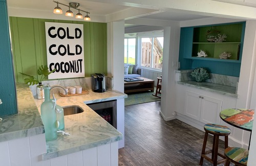 Lanikai House | Oceanfront Luxury Home in Lanikai- sleeps 8