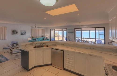 Bargara Apartment | Oceanfront Paradise - Your Ultimate Getaway