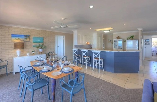 Bargara Apartment | Oceanfront Paradise - Your Ultimate Getaway
