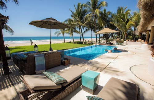 Santa Maria Colotepec Villa | Oceanfront Private Villa