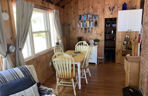 Harpswell Center Cottage | Oceanfront Property