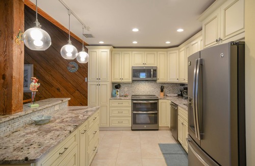 Sea Dunes Condo | Oceanfront Sailfish A3 | Large Deck & Steps to Car-Free Beach
