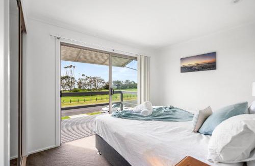 Sandy Beach House | Oceanfront Sandy Beach Couples Getaway