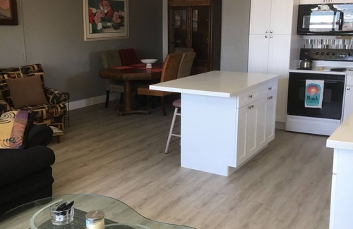 Marathon Apartment | Oceanfront Sandy Beach Vacation Rental Unit 2