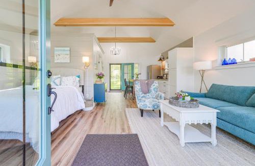 Harpswell Apartment | Oceanfront Studio with Private Dock in Harpswell!